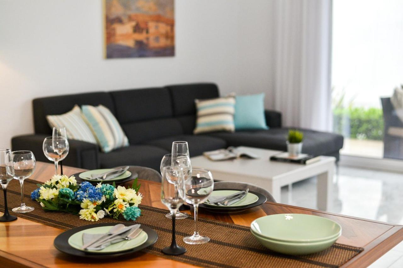 Acrotel Porto Brava Luxury Villas ออร์โมส ปานากีอาส ภายนอก รูปภาพ