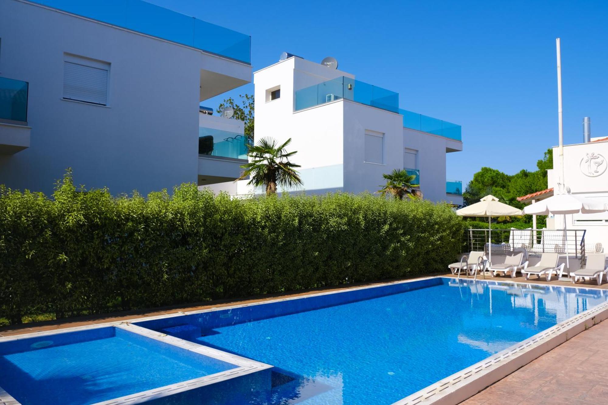 Acrotel Porto Brava Luxury Villas ออร์โมส ปานากีอาส ภายนอก รูปภาพ