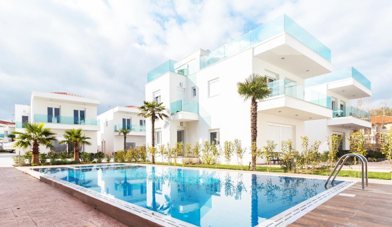 Acrotel Porto Brava Luxury Villas ออร์โมส ปานากีอาส ภายนอก รูปภาพ